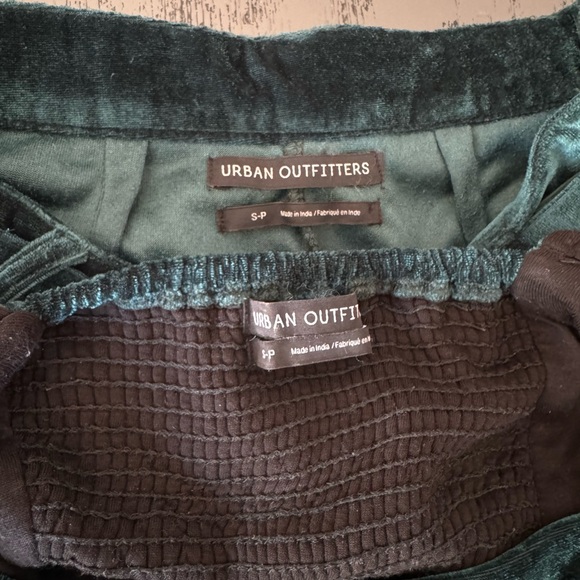 UO Perla Embellished Emerald Velvet Set - Picture 10 of 10